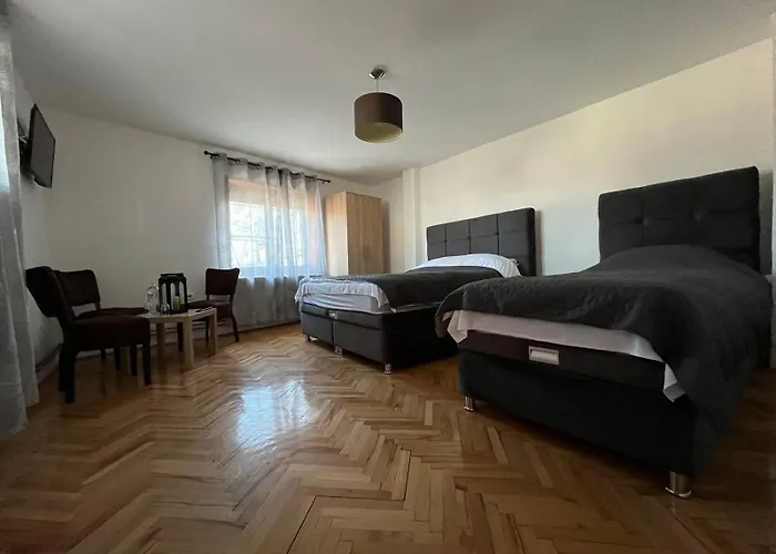 アパート 9 Mezeta *